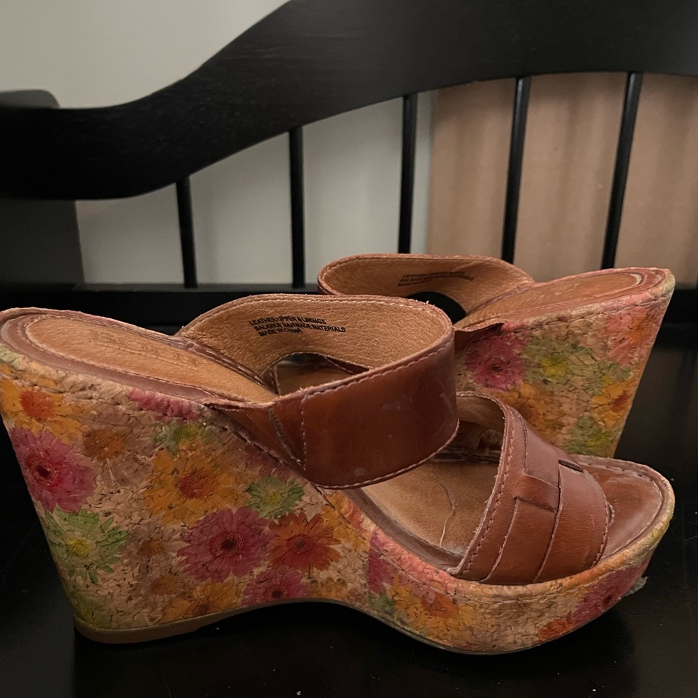 Born floral wedge sandals